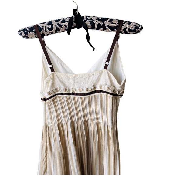 Tristan 100% Cotton Dress - Picture 11 of 13